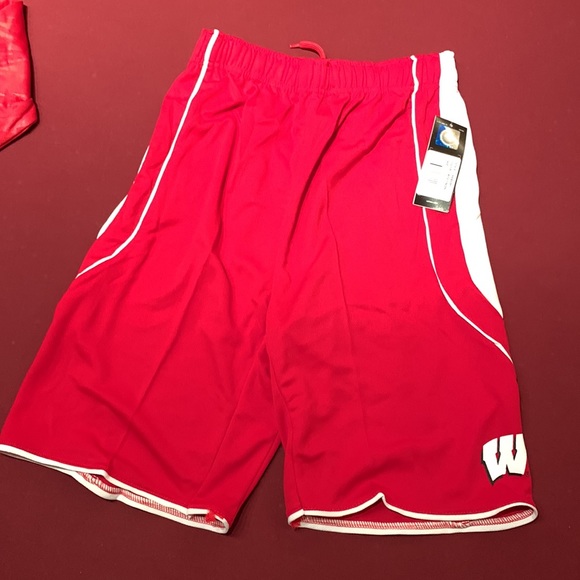 UW Wisconsin 14/16 youth bundle! - Picture 4 of 13